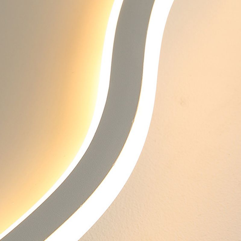 Ilyan Modern Cloud Ceiling Light. Metal/Acrylic. Black/White. Living Room