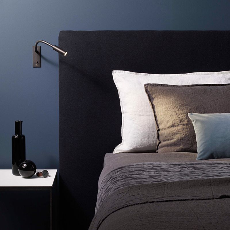 Uvan Minimalist Wall Sconce with Adjustable Reading Spot