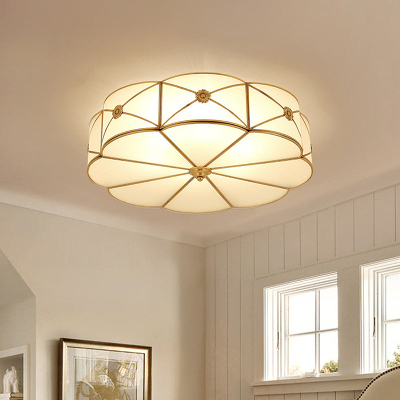 Scalloped/Bowl/Flower Frosted Glass Flush Mount Light Vintage 3 Lights Bedroom Ceiling Light in Brass