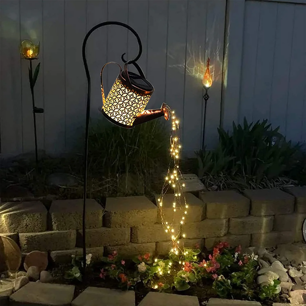 Ianth - Solar Outdoor Lamp
