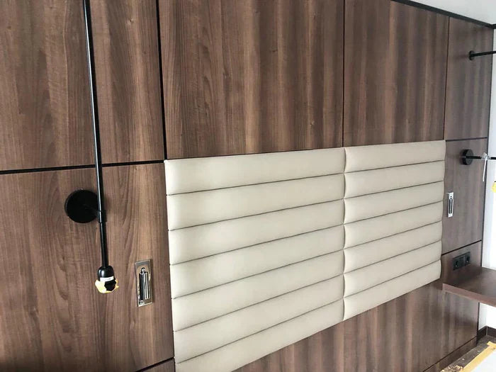 Modern Adjustable Wall Lamp Above Bed