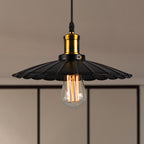 14"/16" Dia Industrial Scalloped Pendant Light 1 Head Metallic Ceiling Pendant Lamp in Black/White