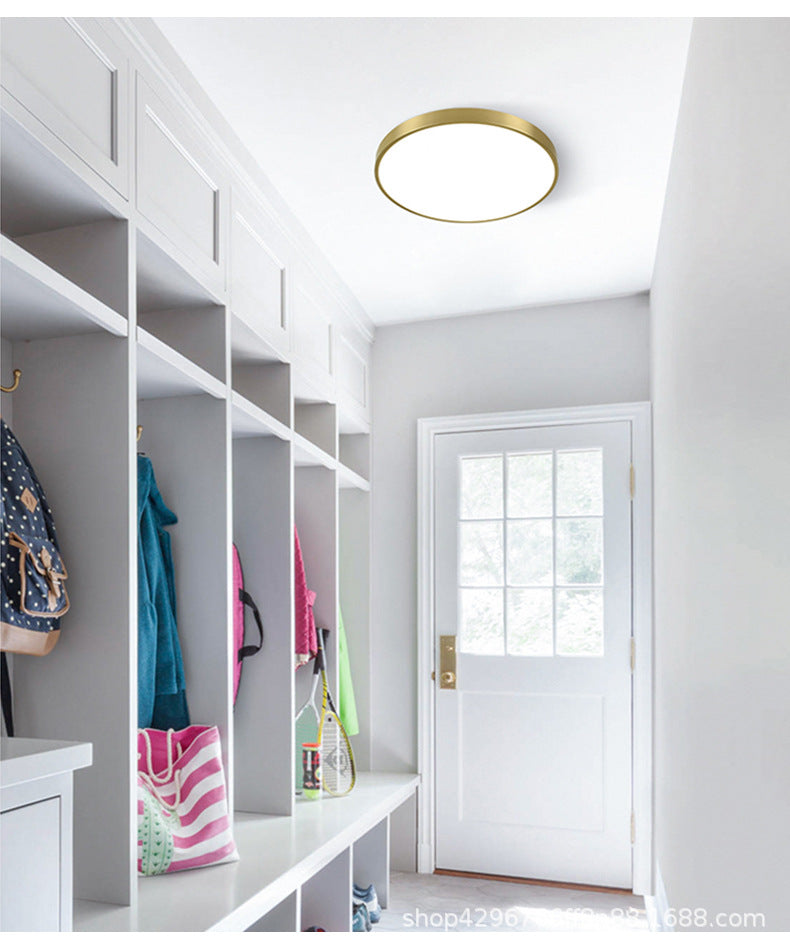 Gold Metal Circular Flush Mount Ceiling Lamp Modern Style LED Flush Mount Lighting for Bedroom