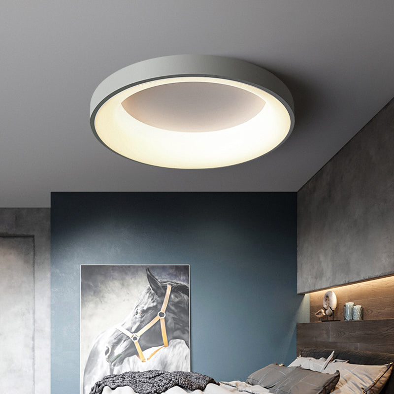 Metal Circular Flush Mount Ceiling Lamp Nordic Style LED Flush Mount Lighting for Bedroom