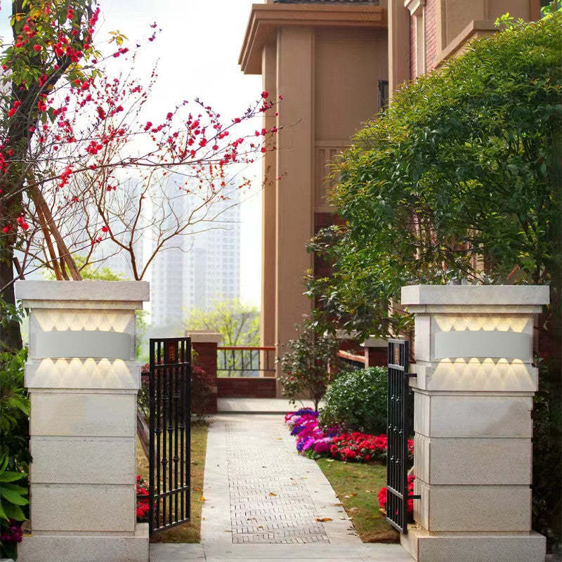 Ray Modern Outdoor Wall Light Rectangle LED White Metal Terrace