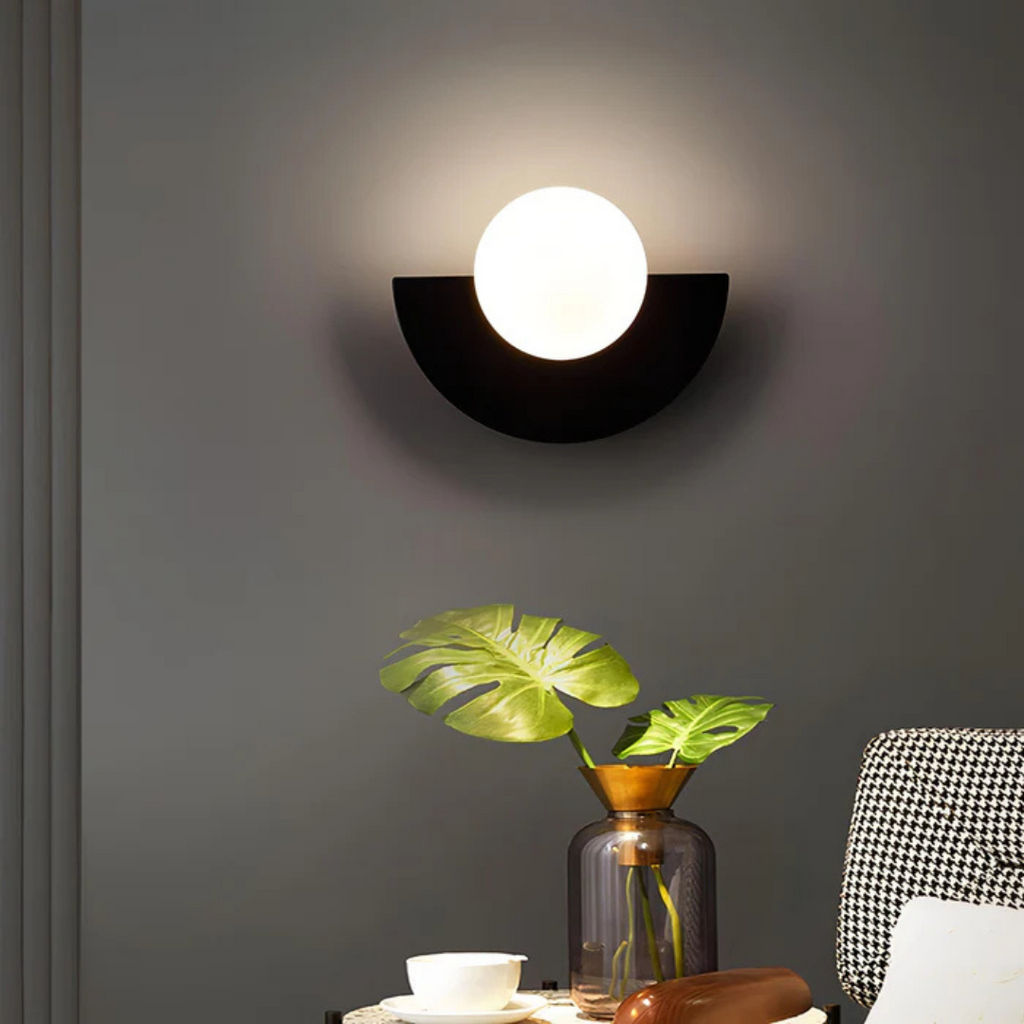 Lyca - Stylish Wall Lamp Indoor