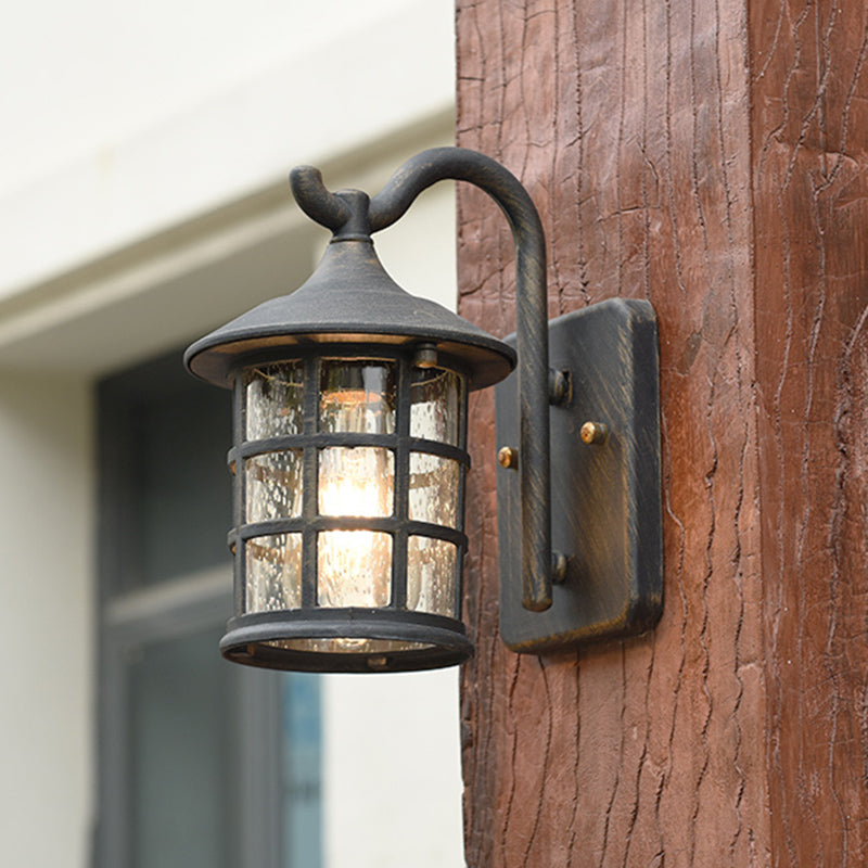 Seeded Glass Lantern Wall Lamp Countryside Single Light Outdoor Wall Light in Bronze/Black