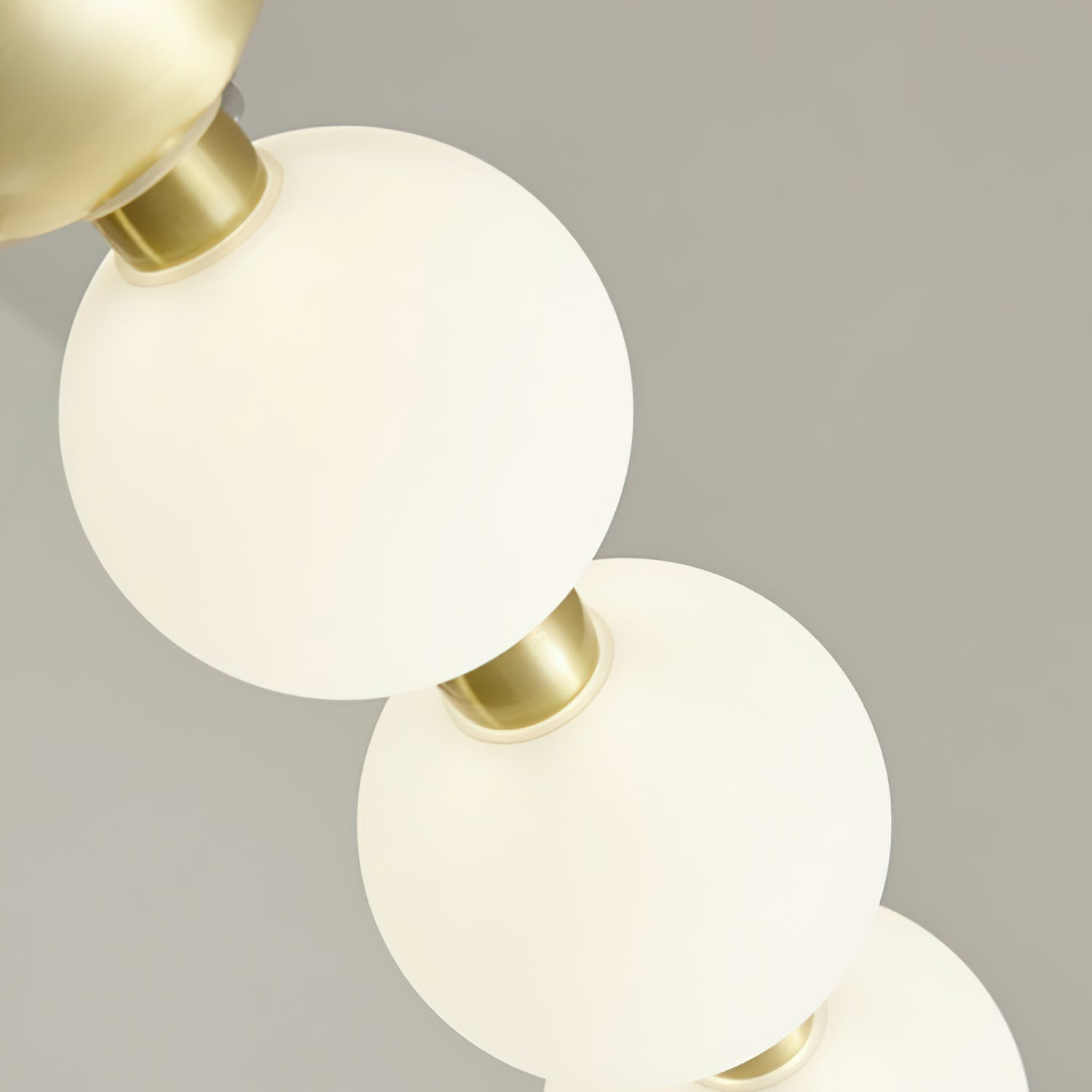Aeyee Pearls Chandelier