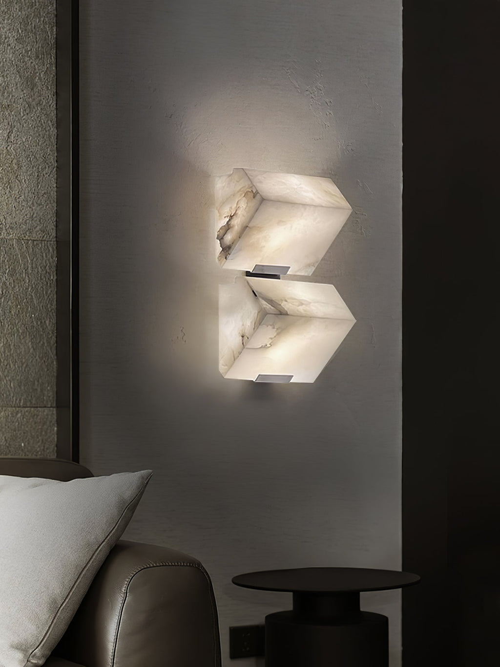 Vimiryra Alabaster Wall Light