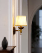 Blixen Wall Lamp