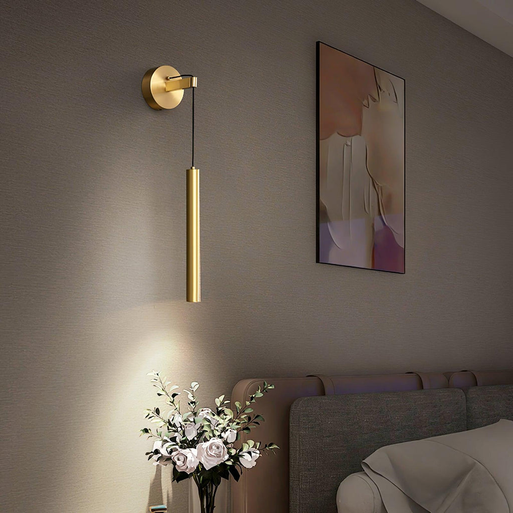 Cecilia Indoor Wall Sconce in Brass Lines