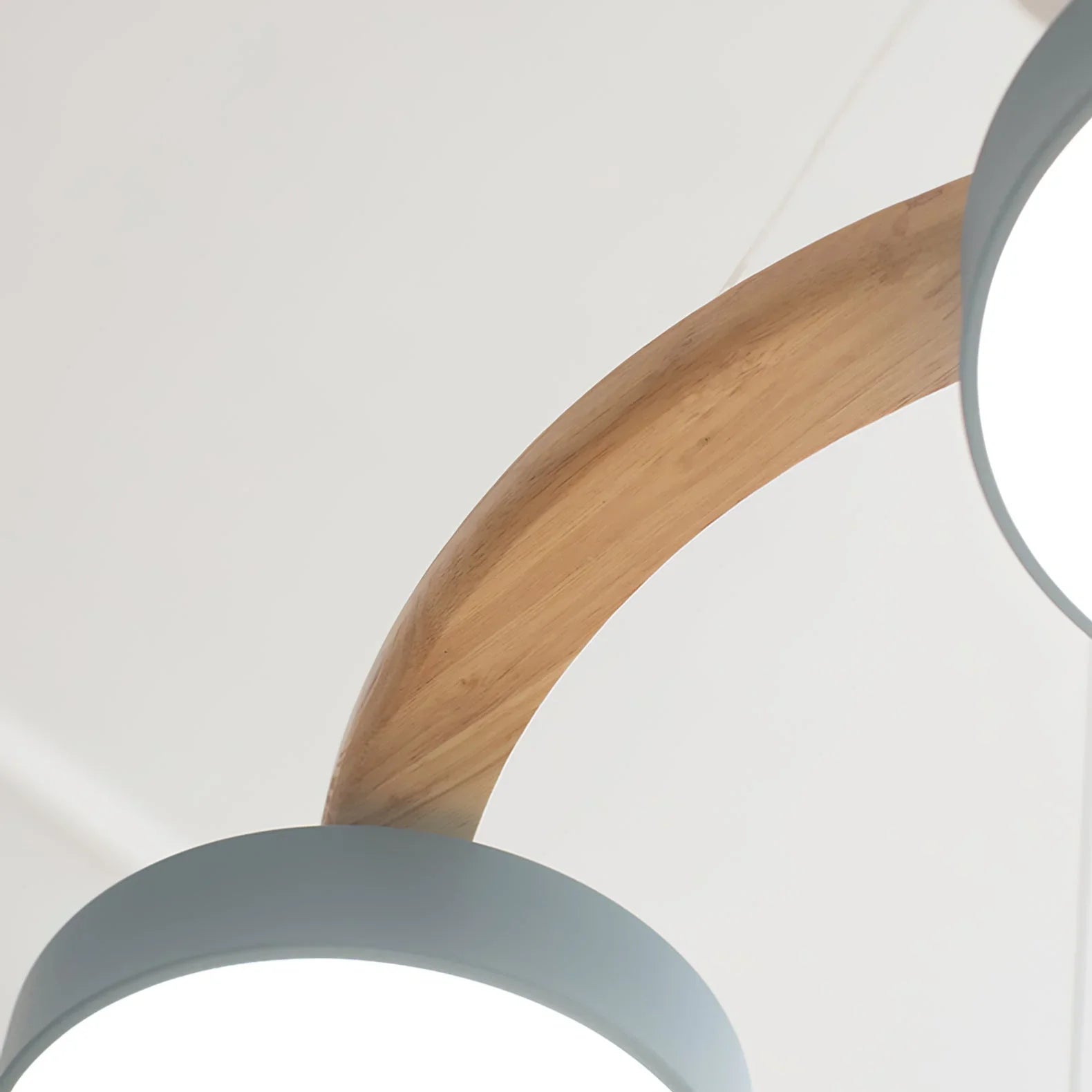 Cadmus Macarons Bird Woon Round Chandelier