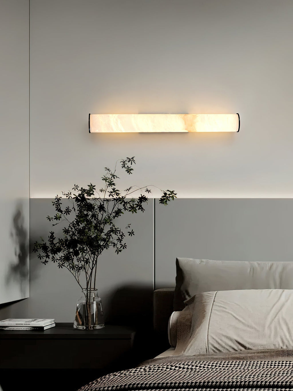Arcus Wall Lamp Elegant Minimalist Modern Style in Brass and Alabaster