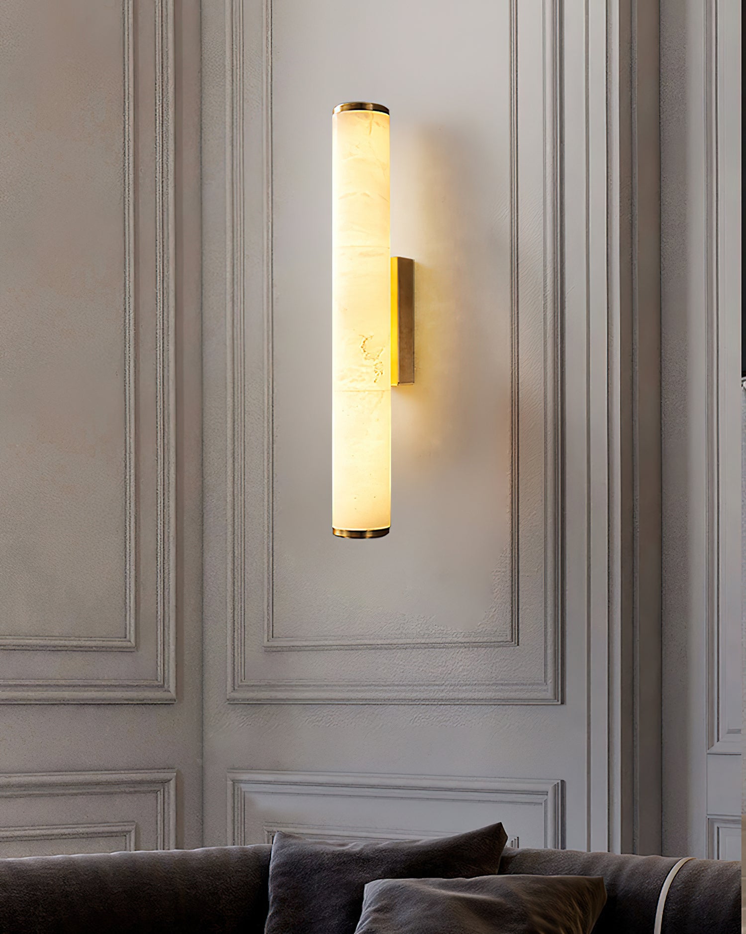 Arcus Wall Lamp Elegant Minimalist Modern Style in Brass and Alabaster