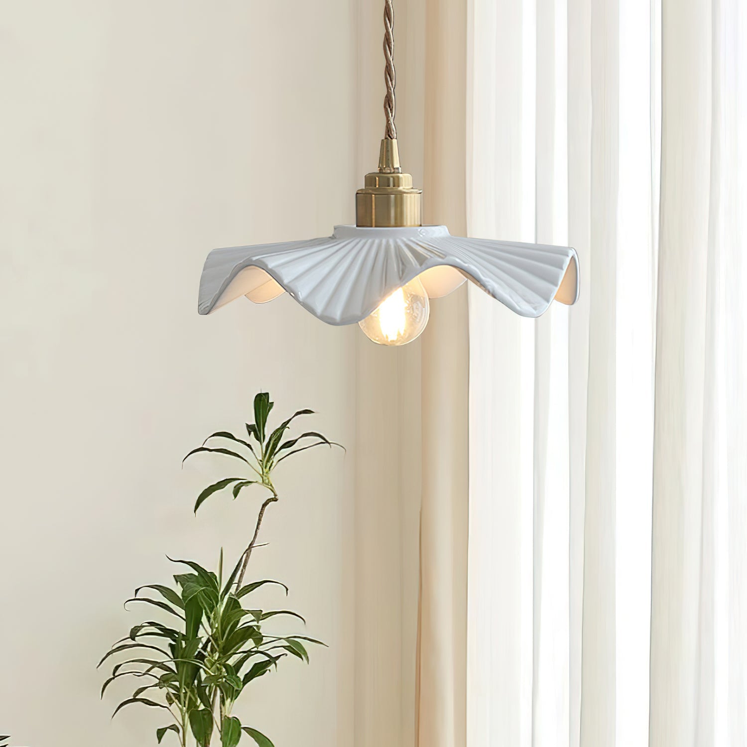 Ceramic Wave Flower Pendant Lamp