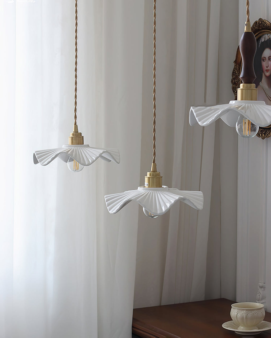 Ceramic Wave Flower Pendant Lamp