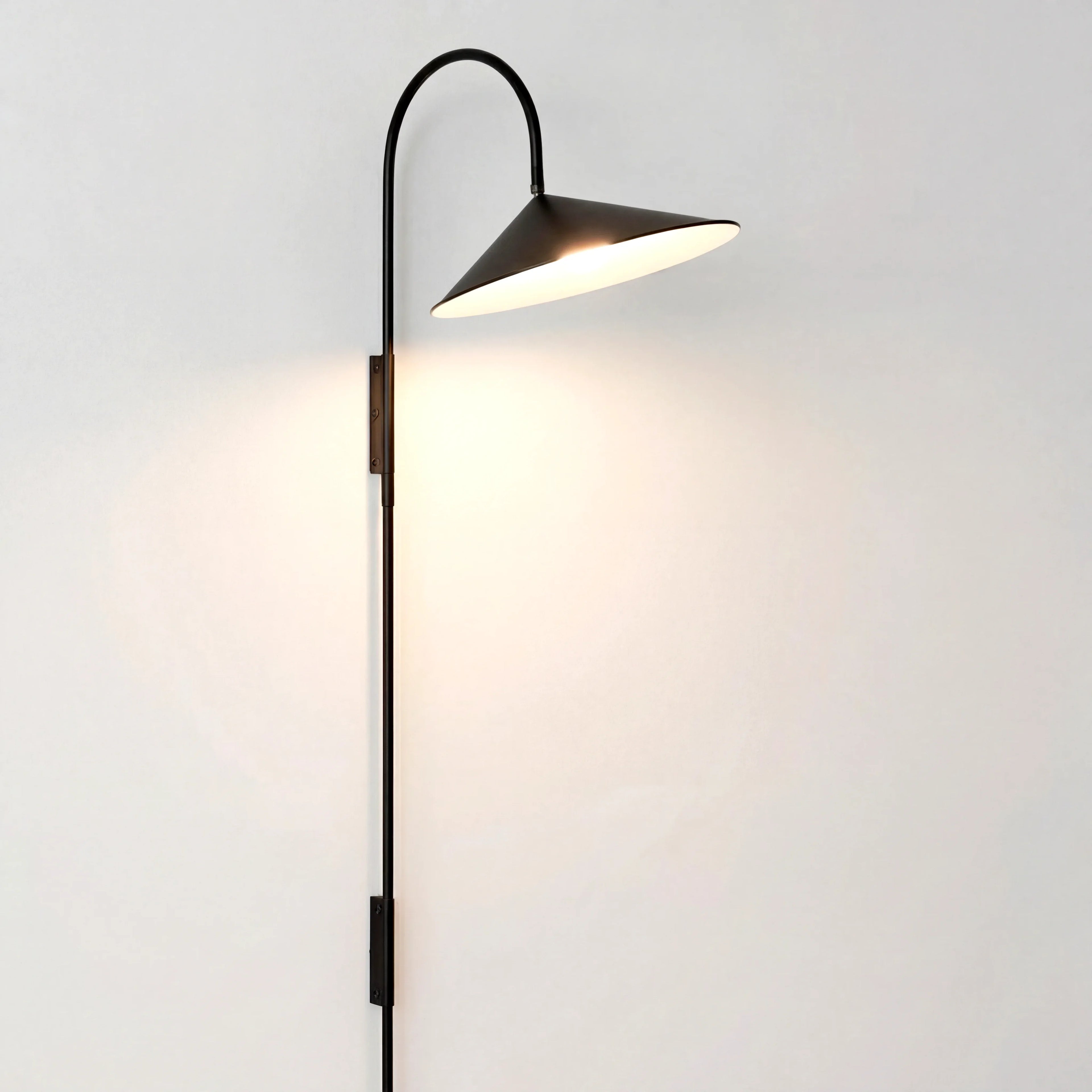 Cernunnos Arum Swivel Wall Light