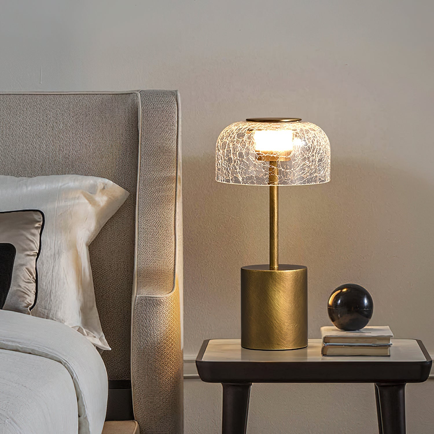 Crackle Built-in Battery Table Lamp