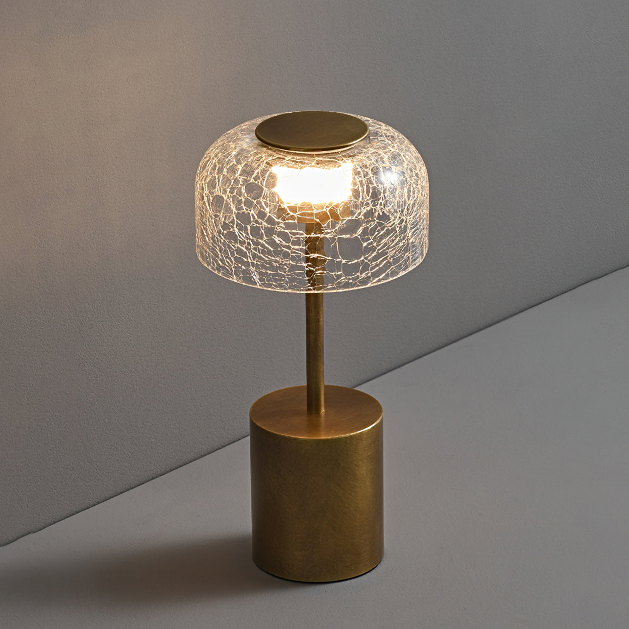Crackle Built-in Battery Table Lamp
