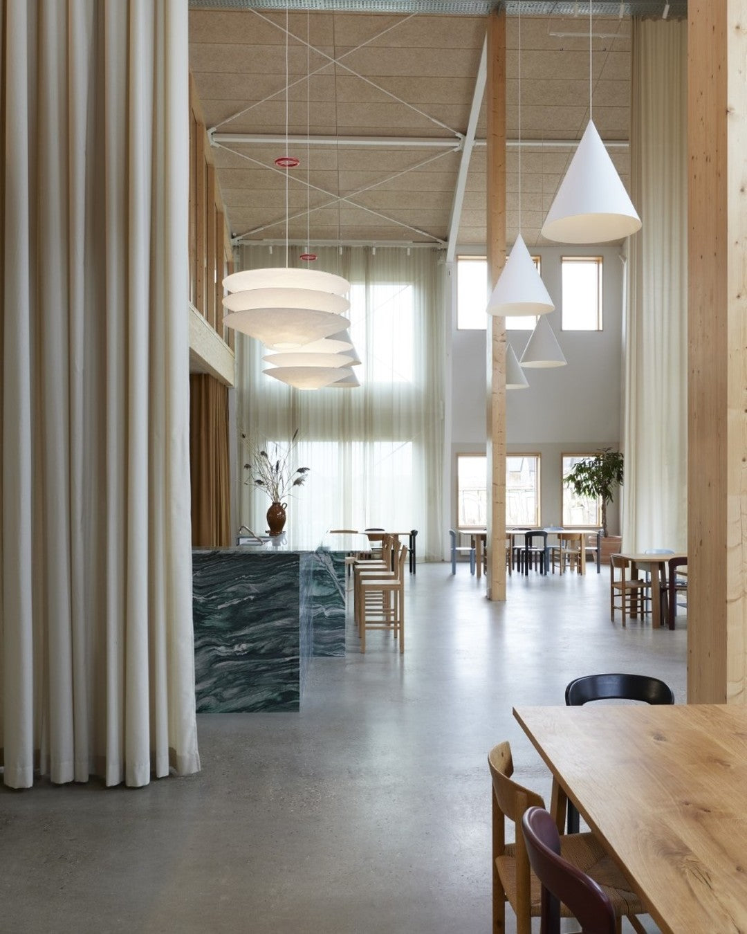 Floating Pendant Lamp