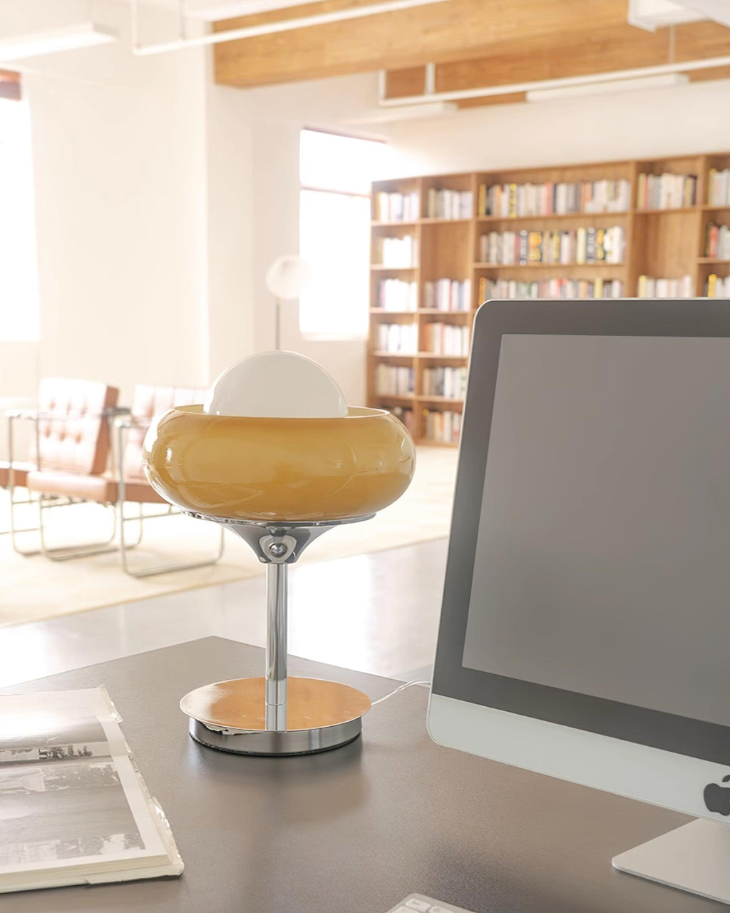 Retrovia Table Lamp