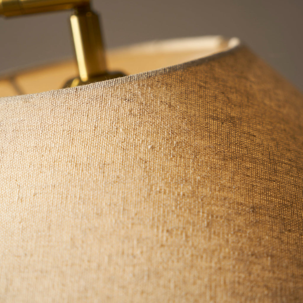 Hands Garner Floor Lamp