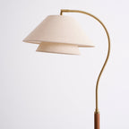 Hands Garner Floor Lamp