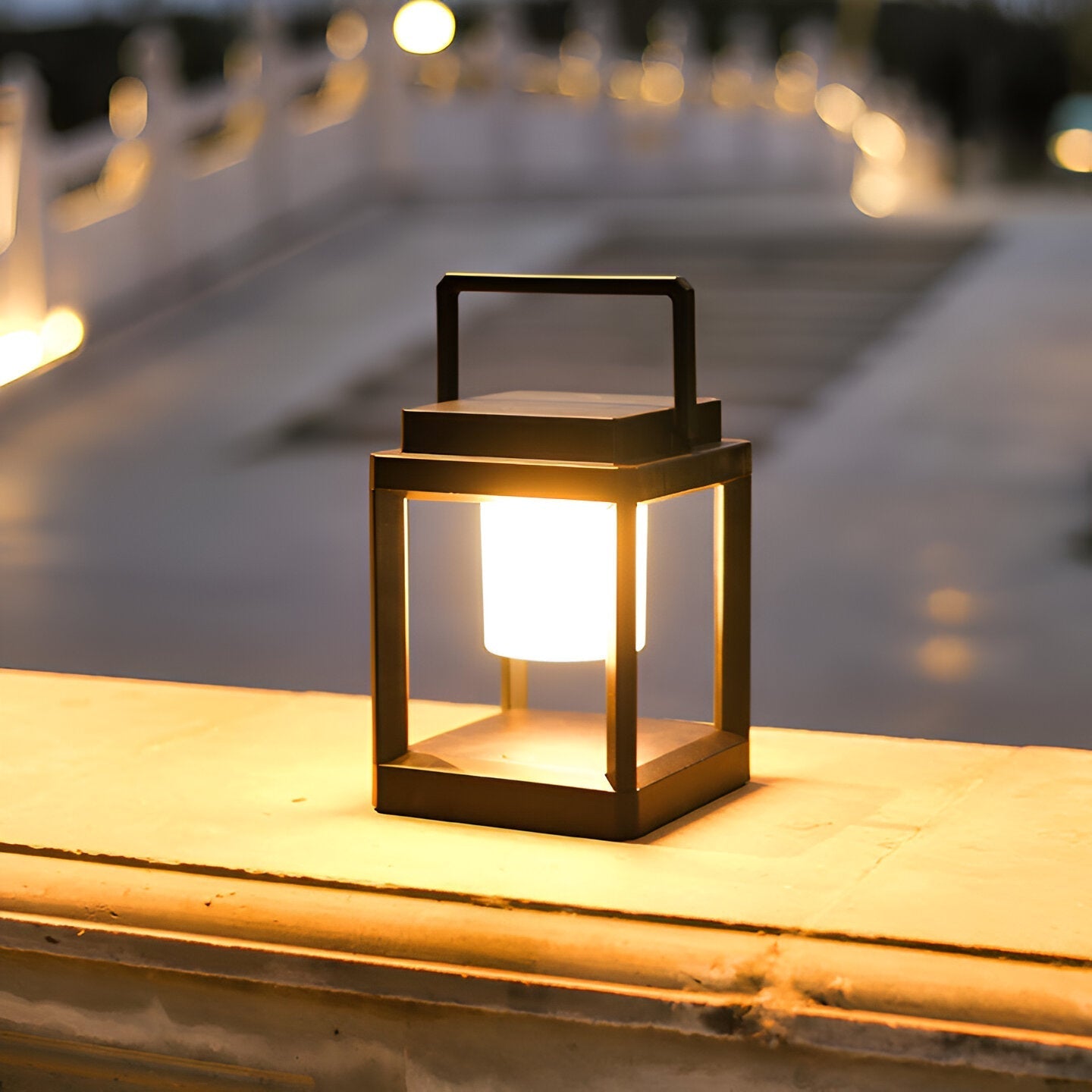 Lunistra - Black Portable Solar Lantern with USB Charging Function for the Garden