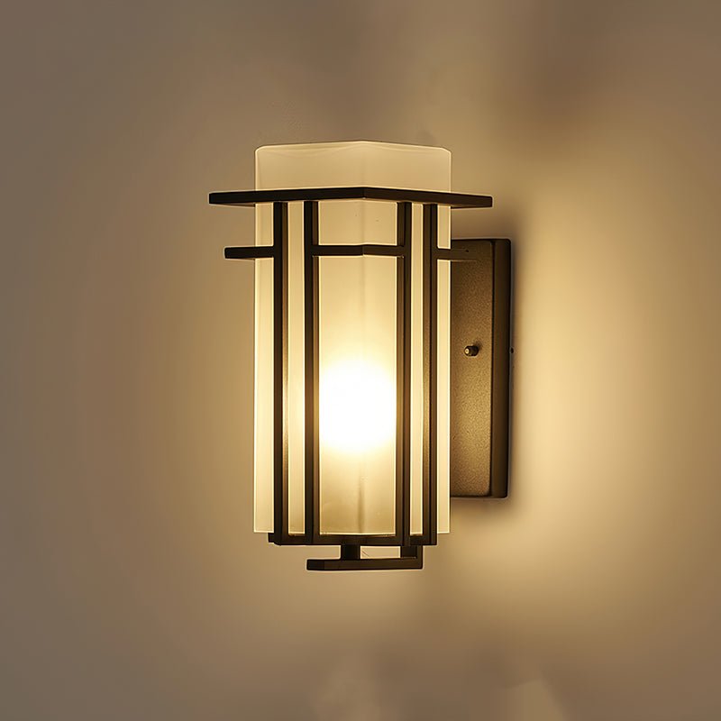 Outdoor Wall Lamp in Iron Retro Lantern