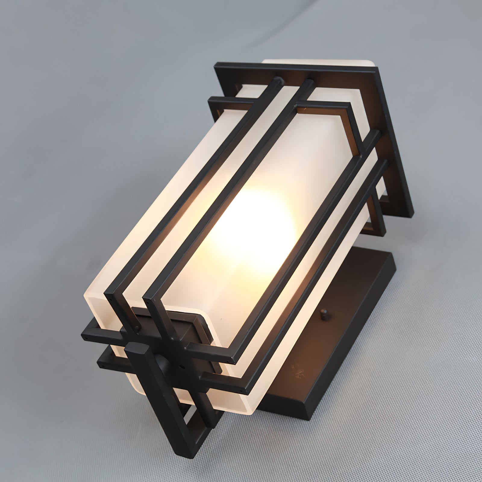 Outdoor Wall Lamp in Iron Retro Lantern