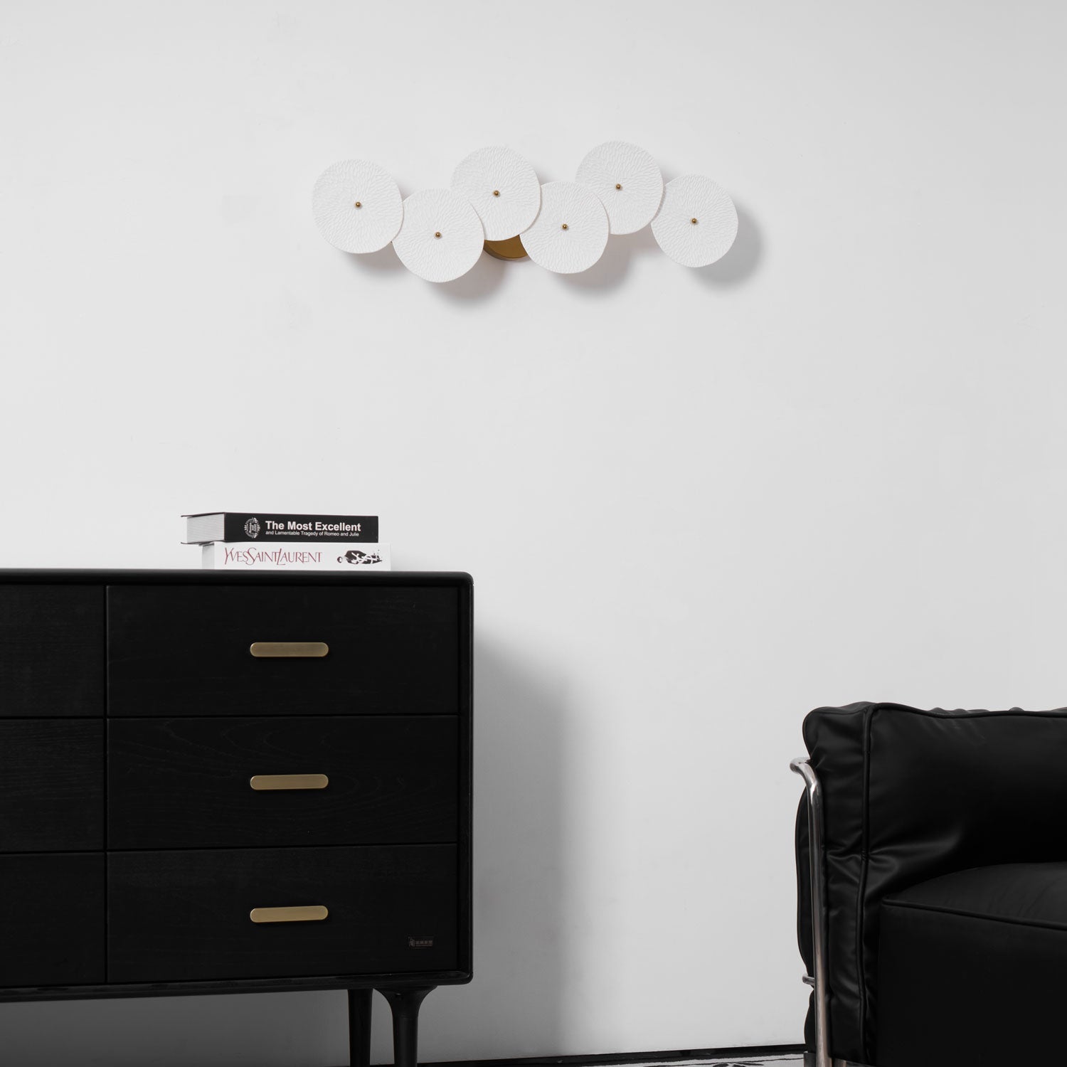 Jesse Nordic Art Petal Wall Lamp Elegant