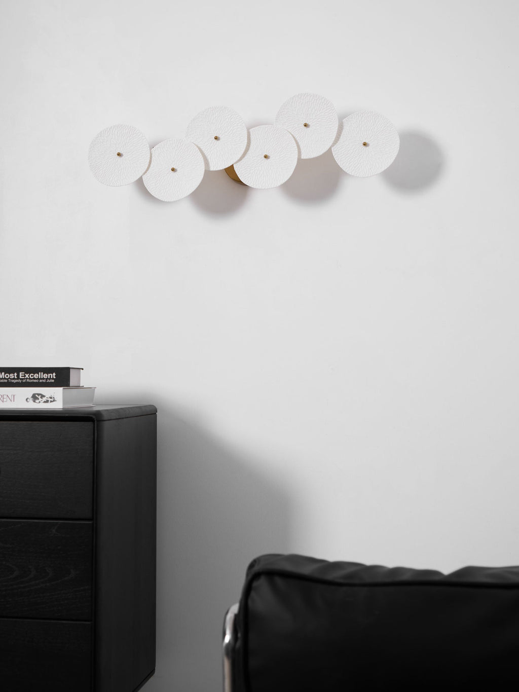 Jesse Nordic Art Petal Wall Lamp Elegant