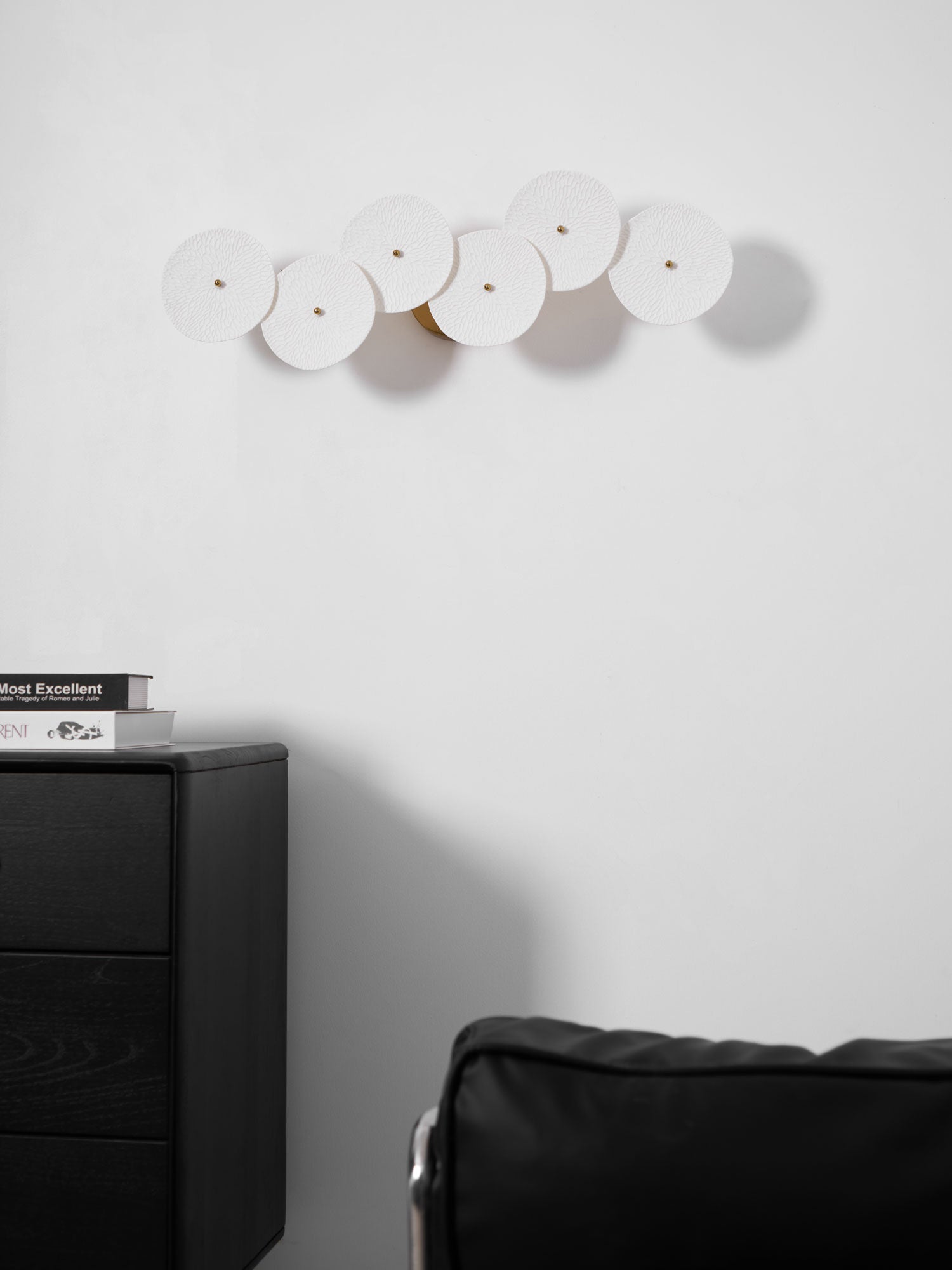 Jesse Nordic Art Petal Wall Lamp Elegant