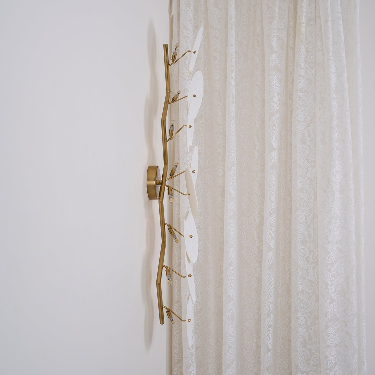Jesse Nordic Art Petal Wall Lamp Elegant