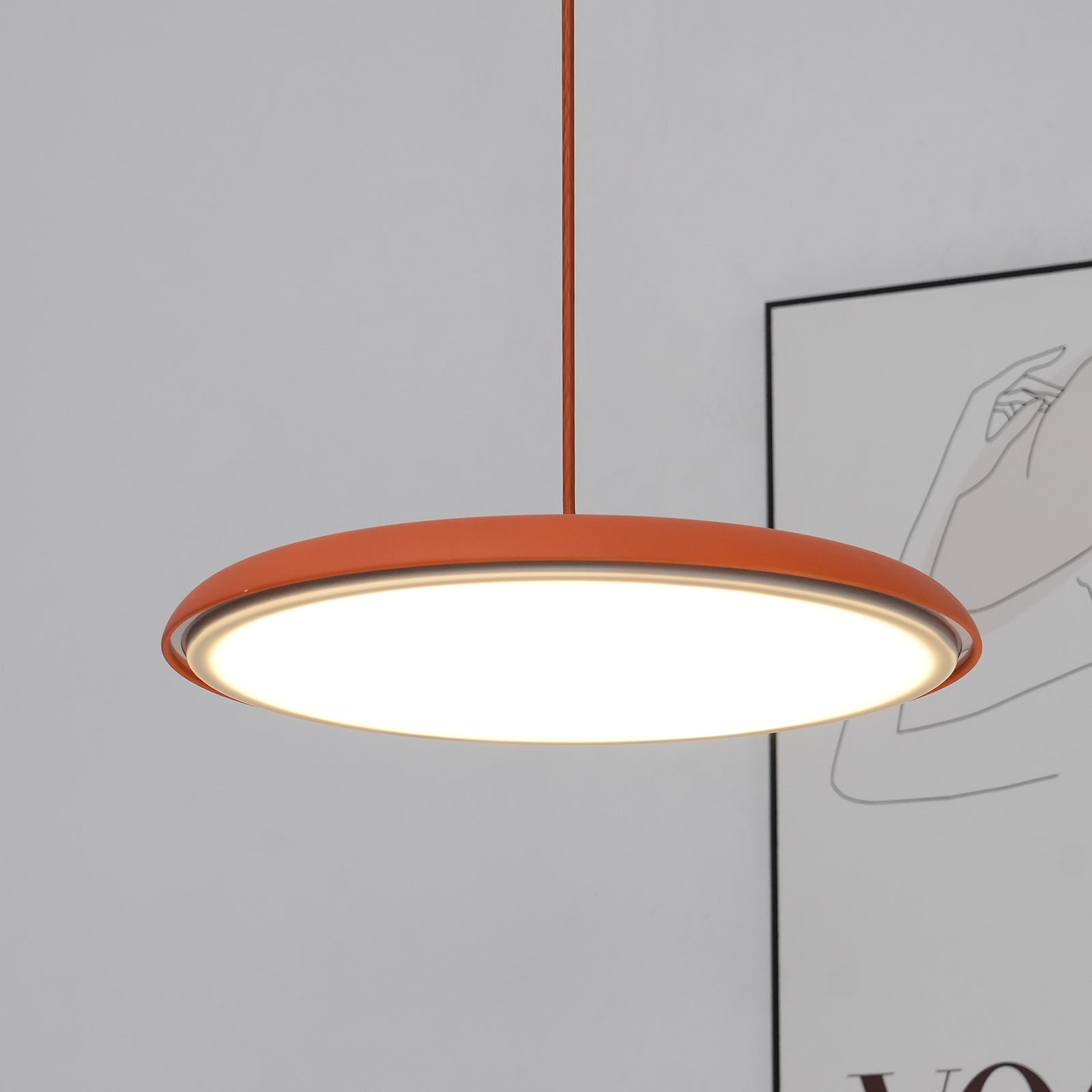 Orik Macaron Suspensions