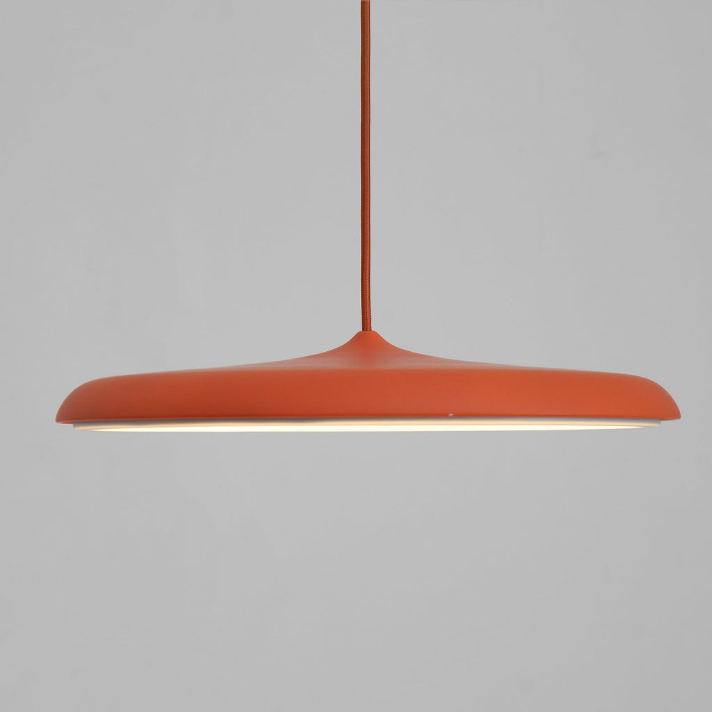 Orik Macaron Suspensions