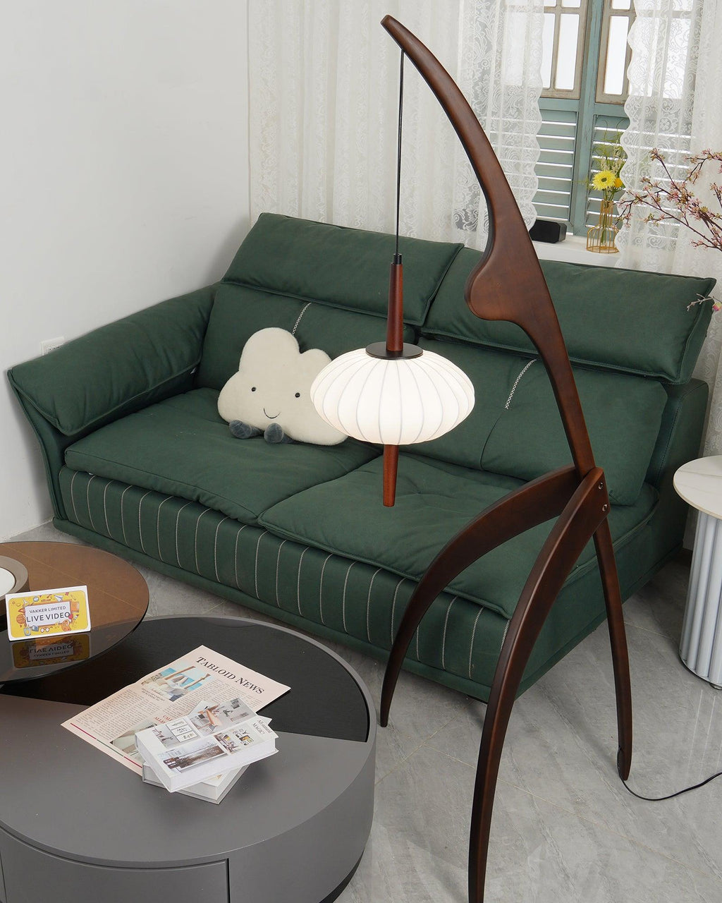 Mantis Religiosa Floor Lamp
