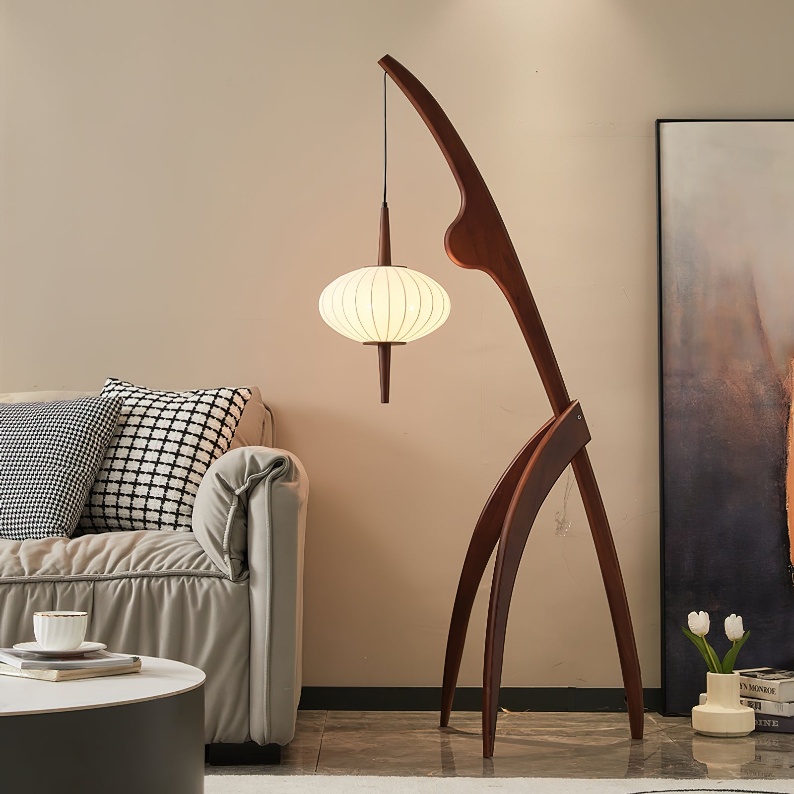 Mantis Religiosa Floor Lamp