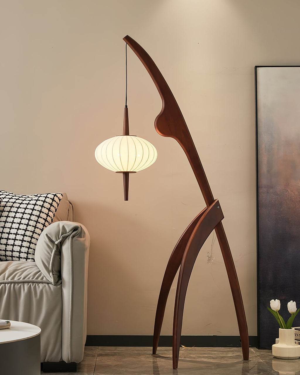 Mantis Religiosa Floor Lamp