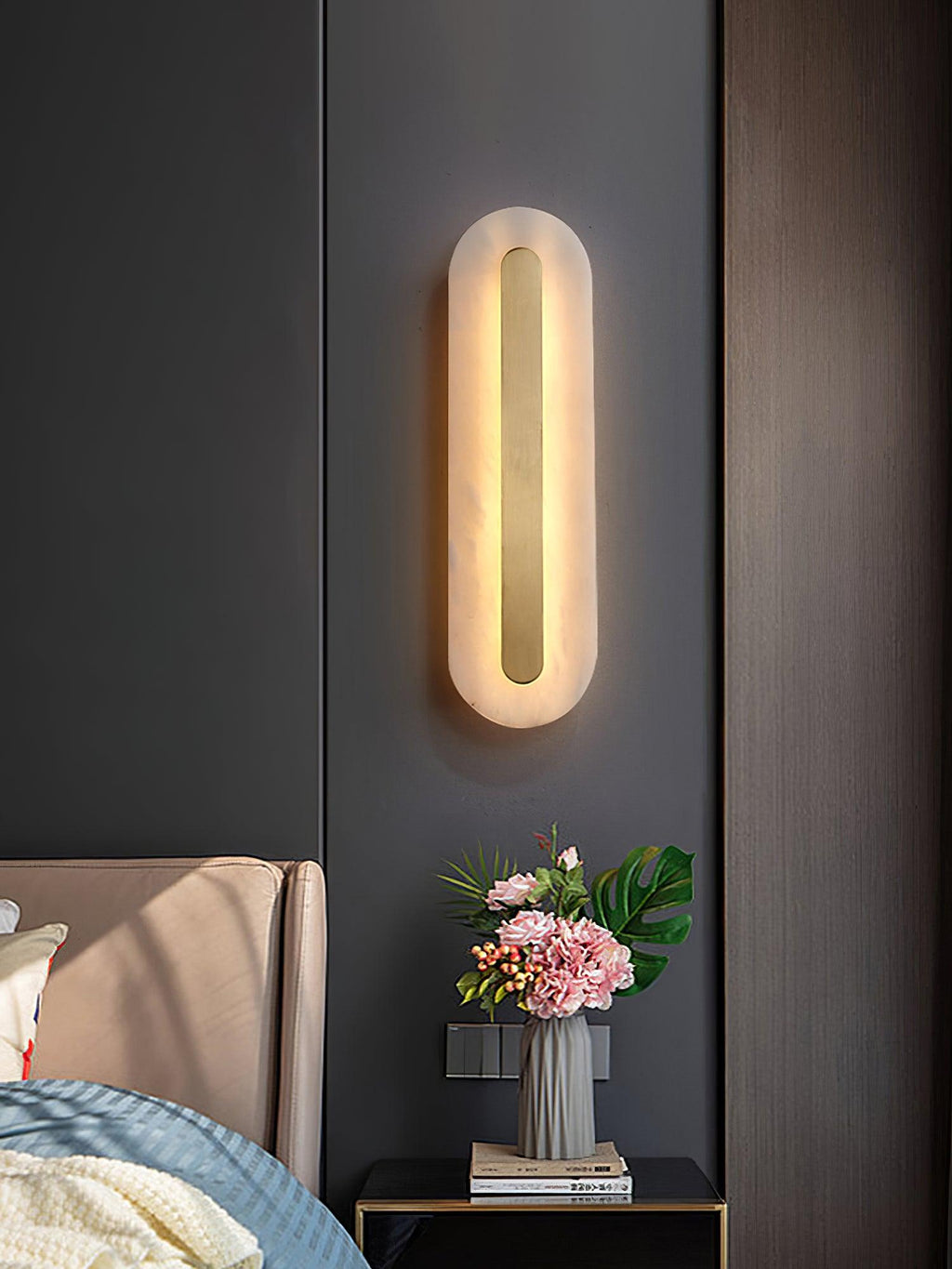Selvia Wall Sconce in Alabaster