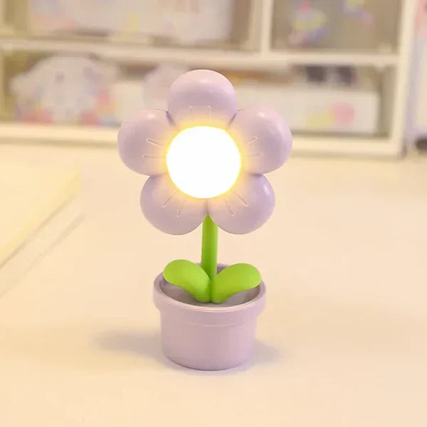 Small Flower Soothing Table Lamp - BlossomGlow