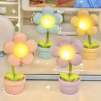 Small Flower Soothing Table Lamp - BlossomGlow