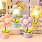 Small Flower Soothing Table Lamp - BlossomGlow