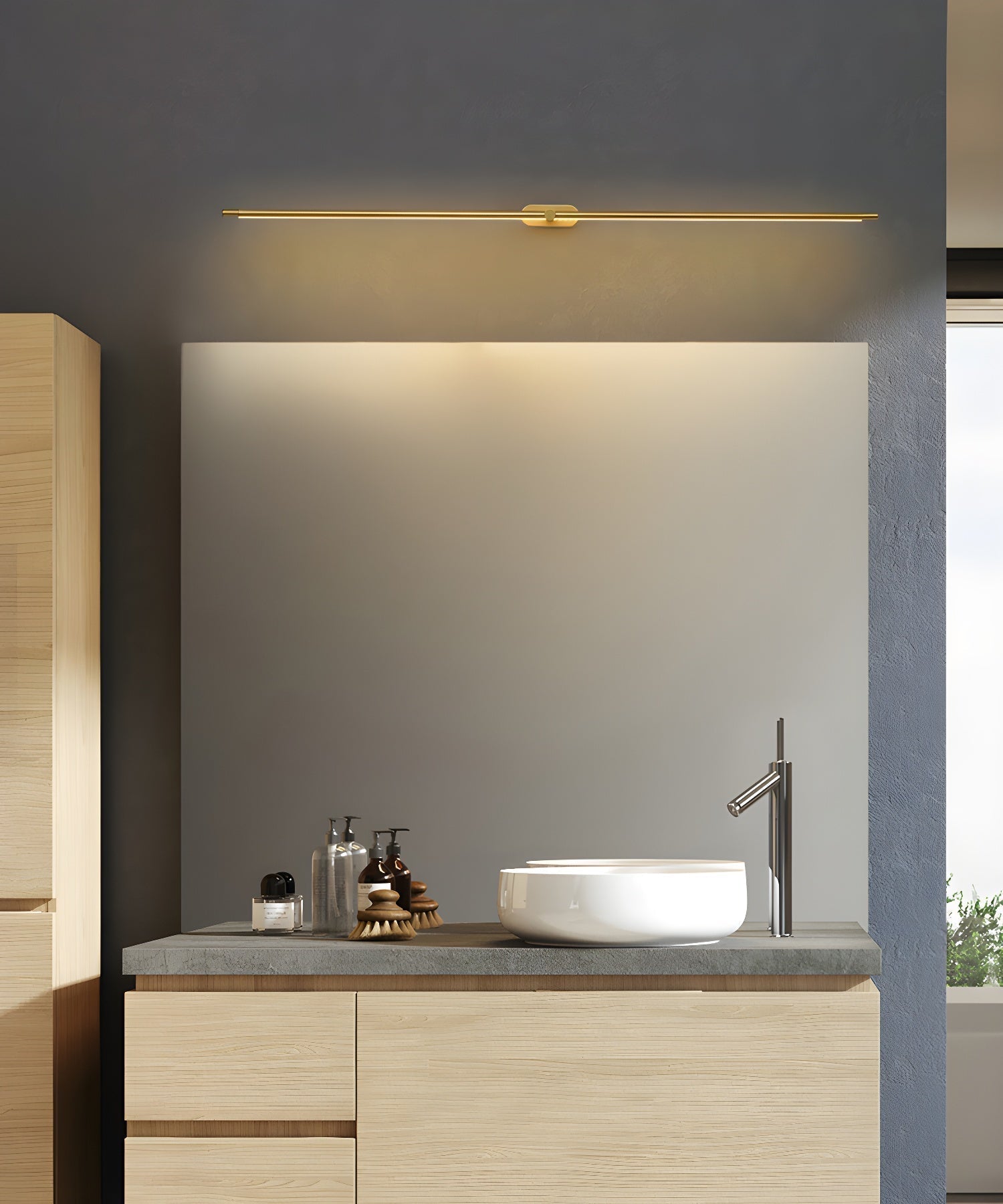 Minimalist Rechargeable Linear Wall Sconce