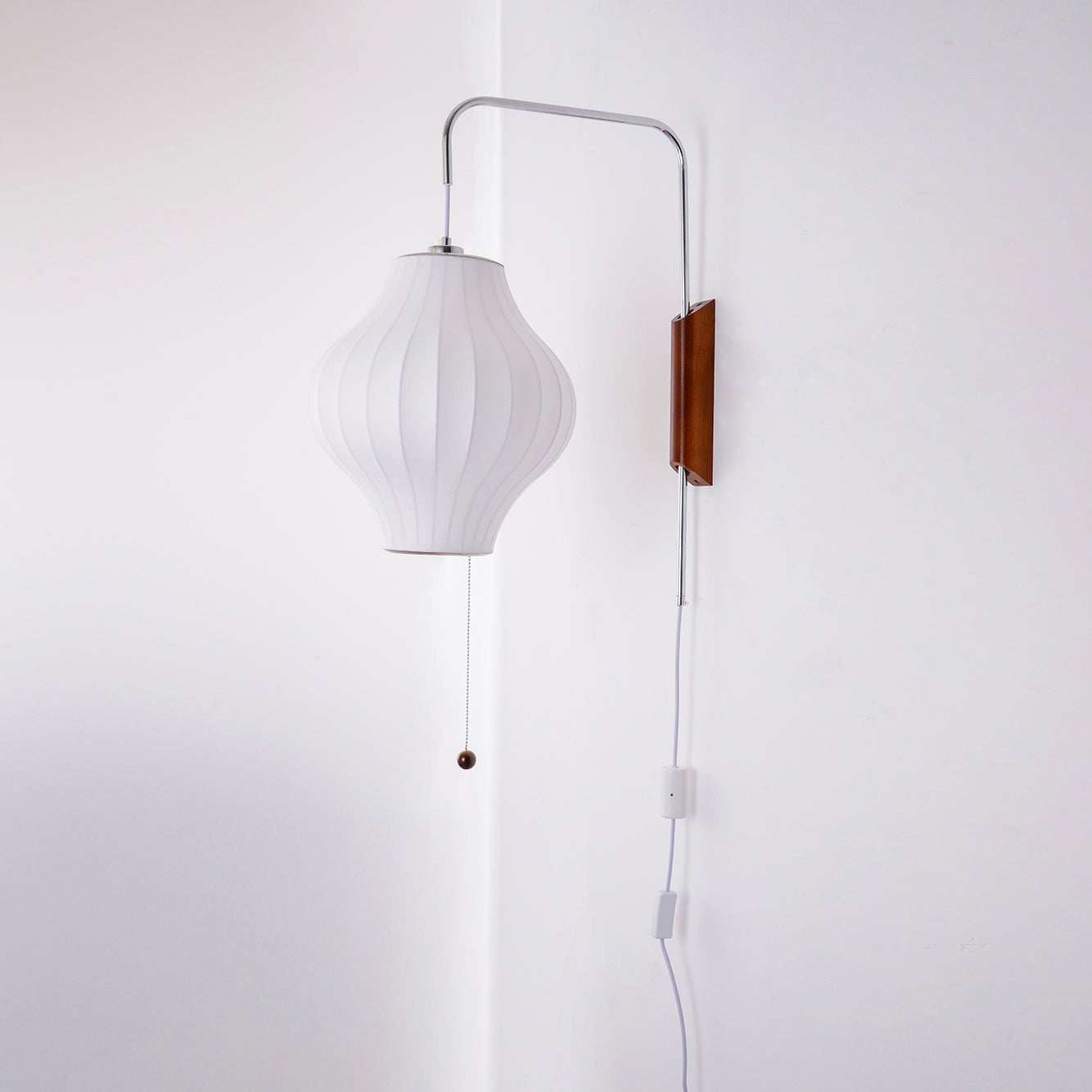 Nelson Plug-In Wall Sconce