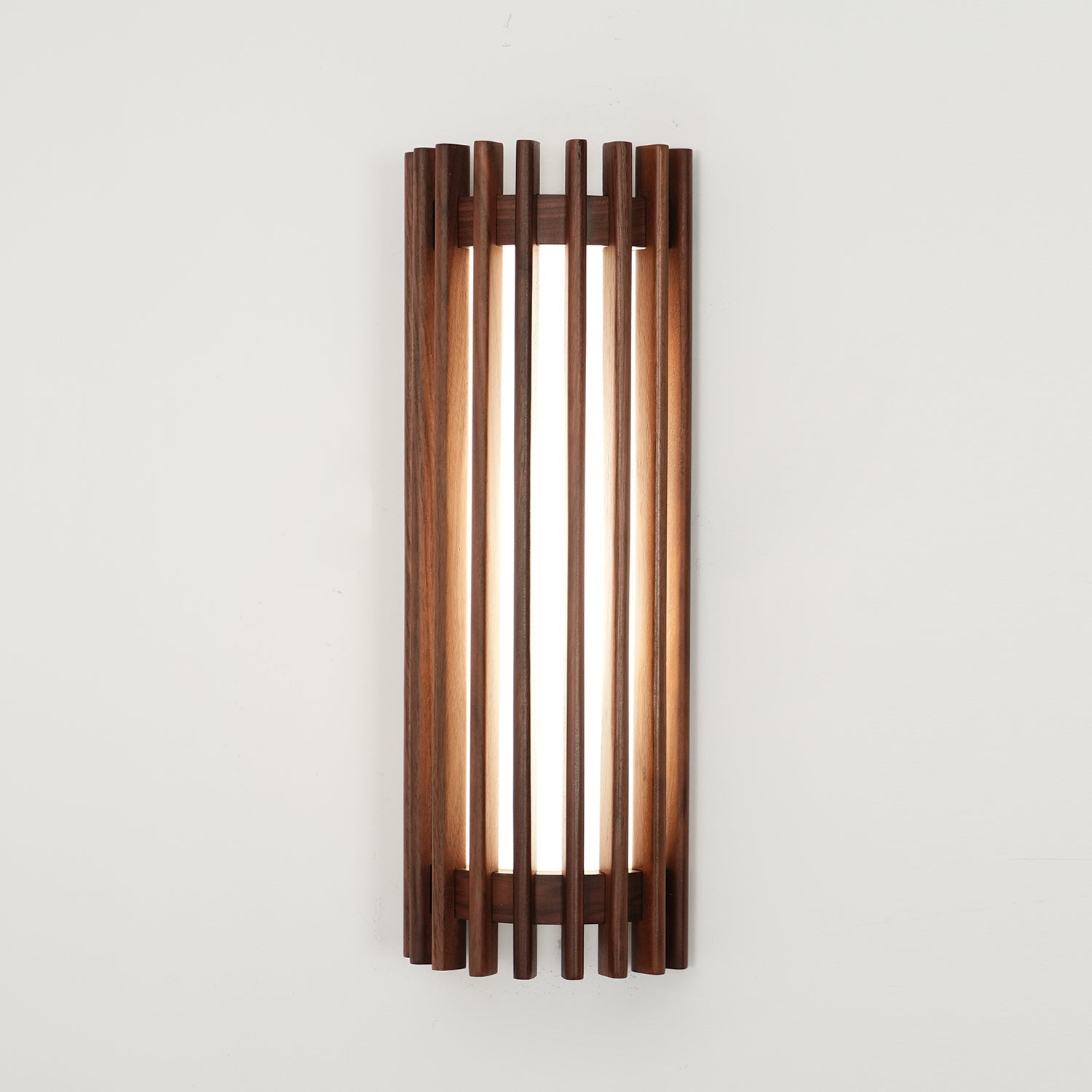 Neyra Wall Lamp for Indoor Use Made of Walnut