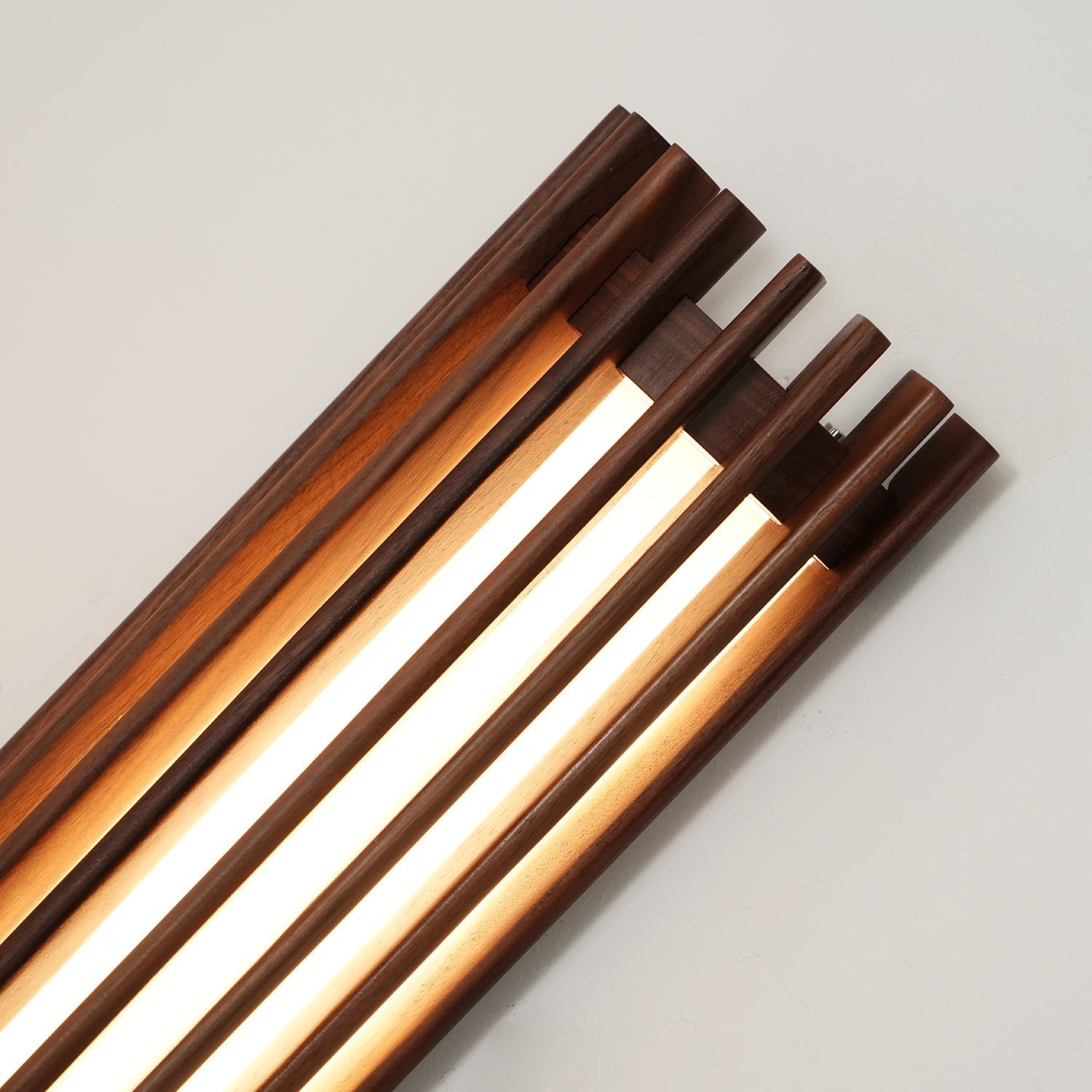 Neyra Wall Lamp for Indoor Use Made of Walnut