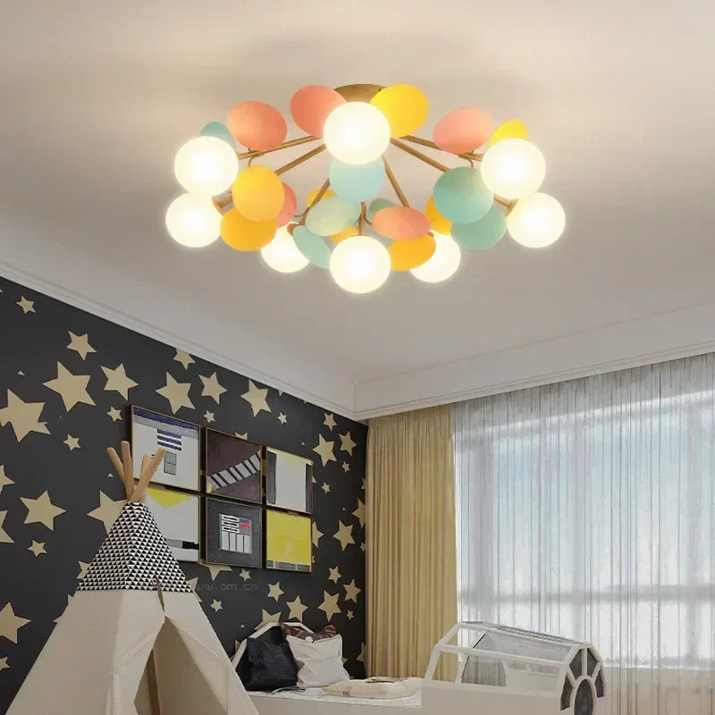 Modern LED Ceiling Lamp – Designer Ceiling Light with Spherical Shades