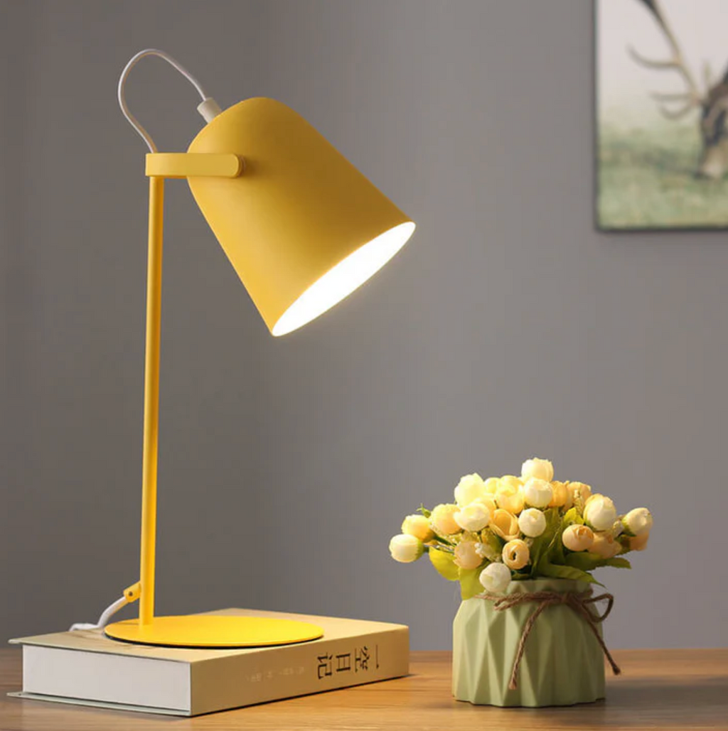 Modern Metal Desk Lamp – Adjustable Table Lamp for Reading