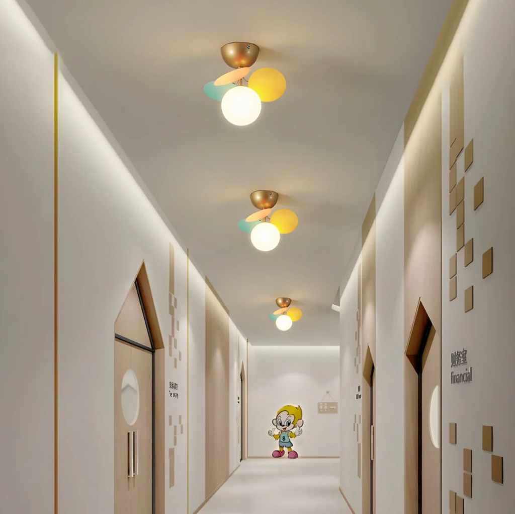 Modern LED Ceiling Lamp – Designer Ceiling Light with Spherical Shades
